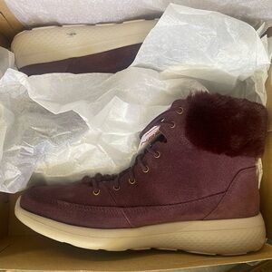 Sketchers on the go burgundy boots